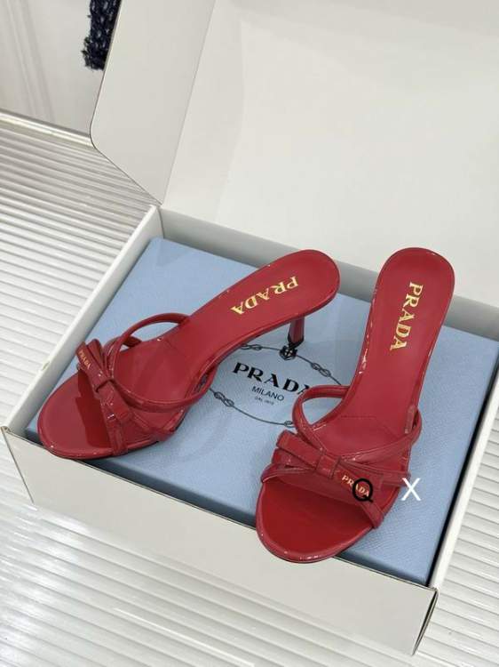 Picture of Prada Shoes _SKUPradasz35-40JX060519215